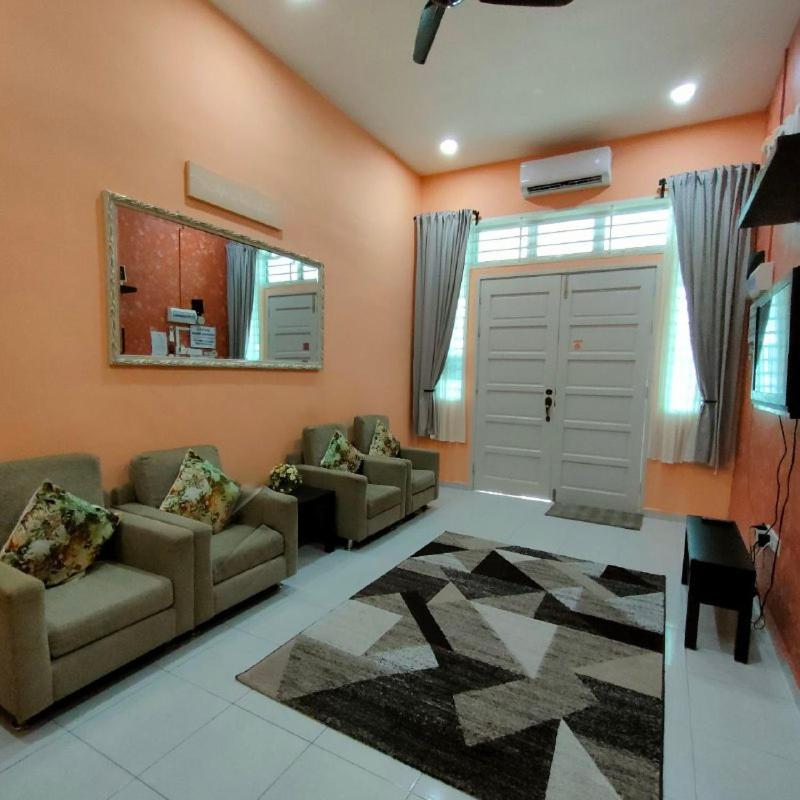 D'Q Putra Homestay Melaka Buitenkant foto