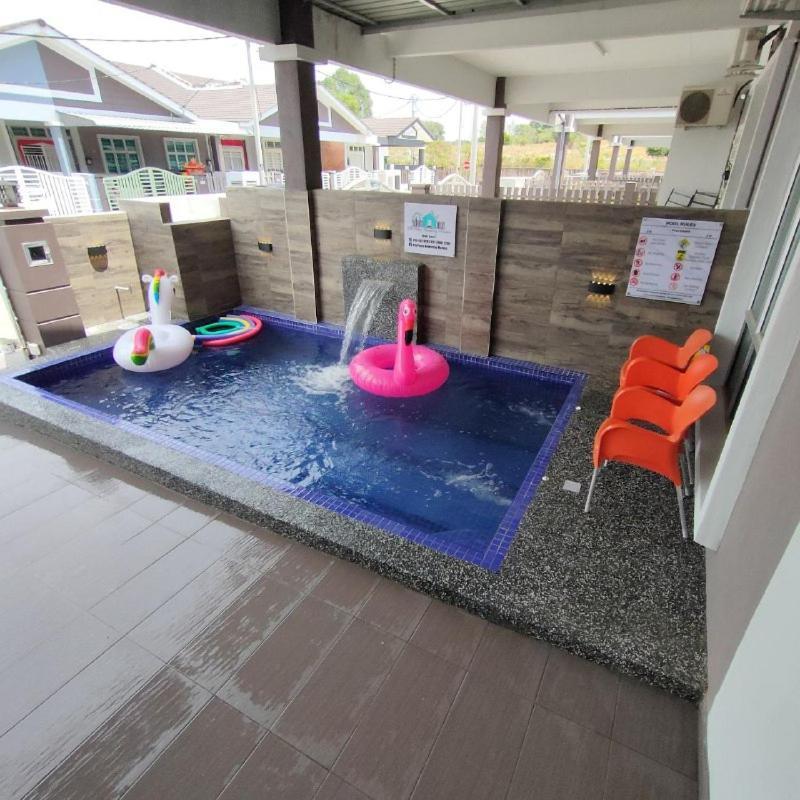D'Q Putra Homestay Melaka Buitenkant foto